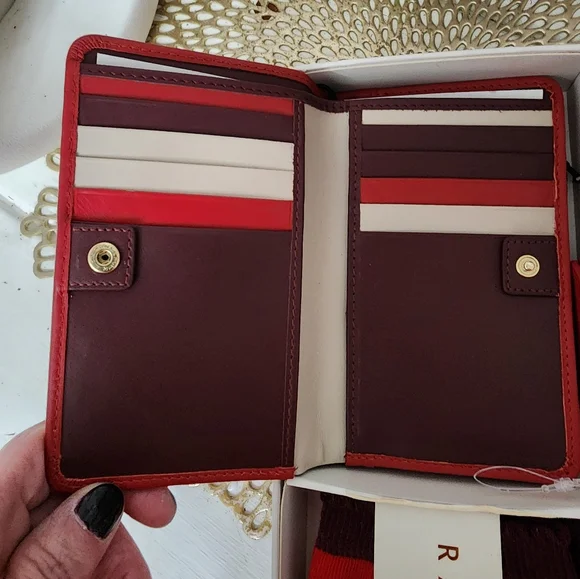Radley London Red Wallet and Socks Set - Picture 4 of 8